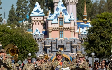 3rd Infantry Division Band goes to Disneyland