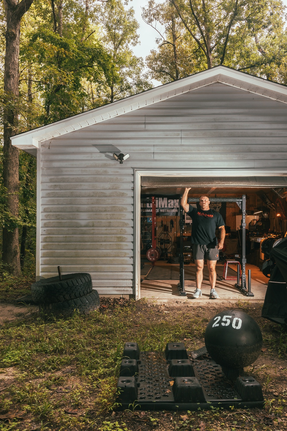 Enduring Atlas – SSgt Geoff Laney’s Intense Preparation and All-Out Performance at the 2024 Strongman Corporation National Championships