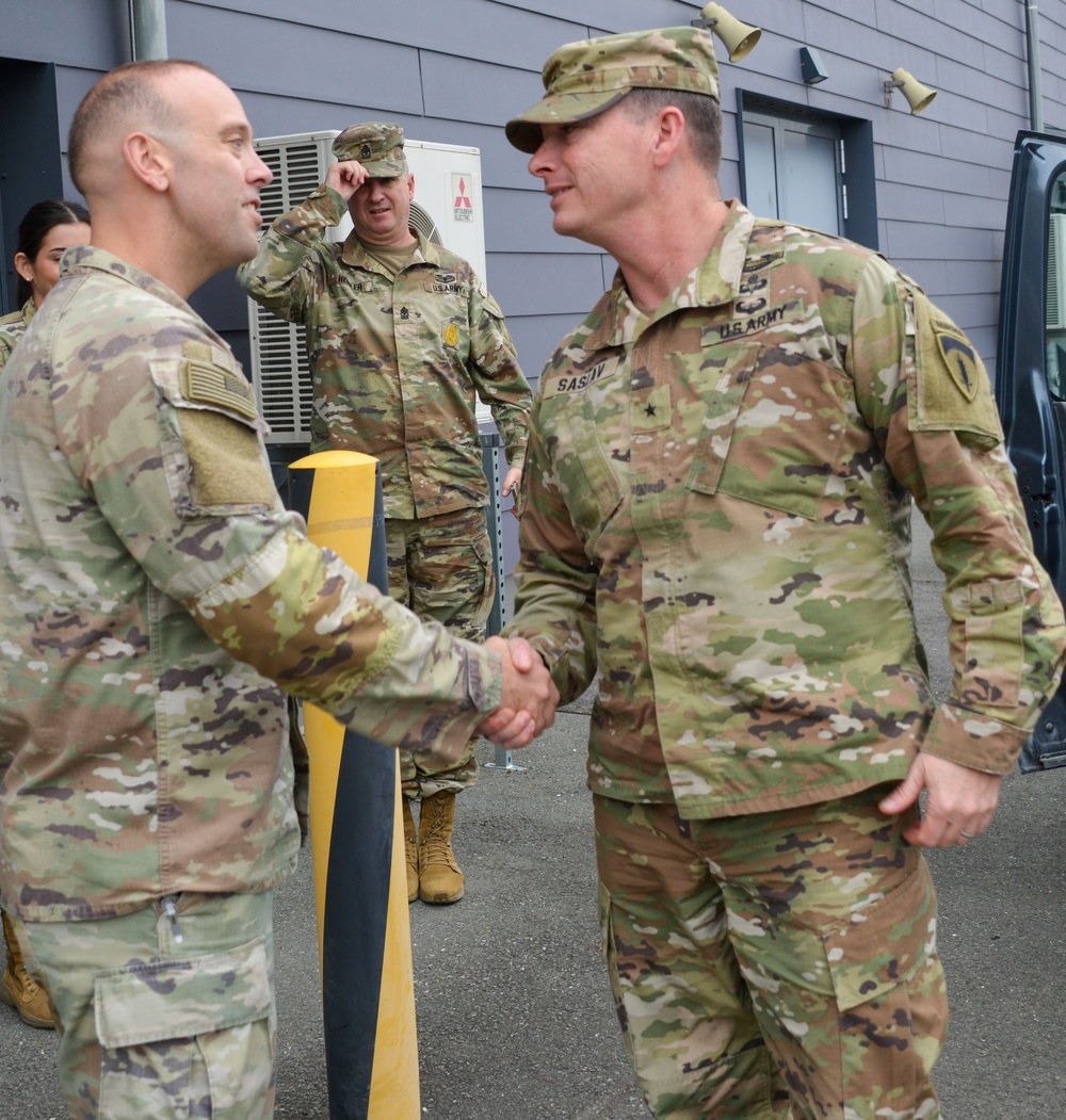 Brig. Gen. Andrew Saslav Visits GTA