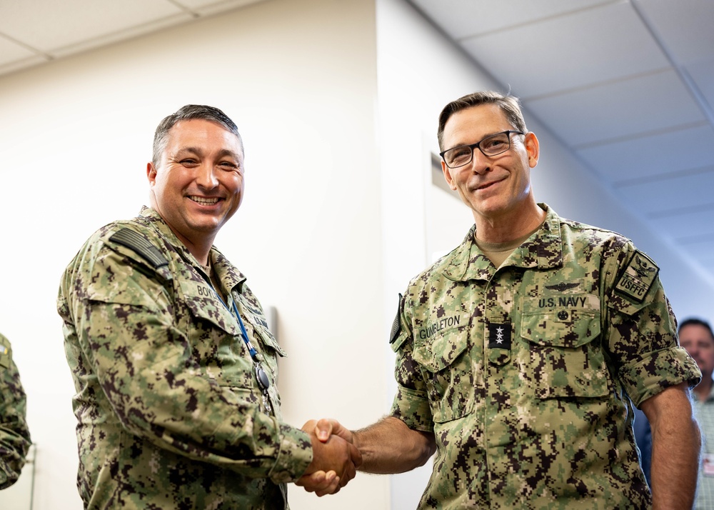 Commander, U.S. Fleet Forces Command Visits MSC