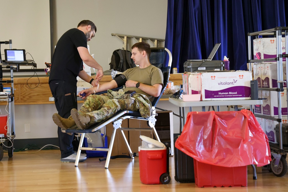 Beale AFB Airmen donate blood