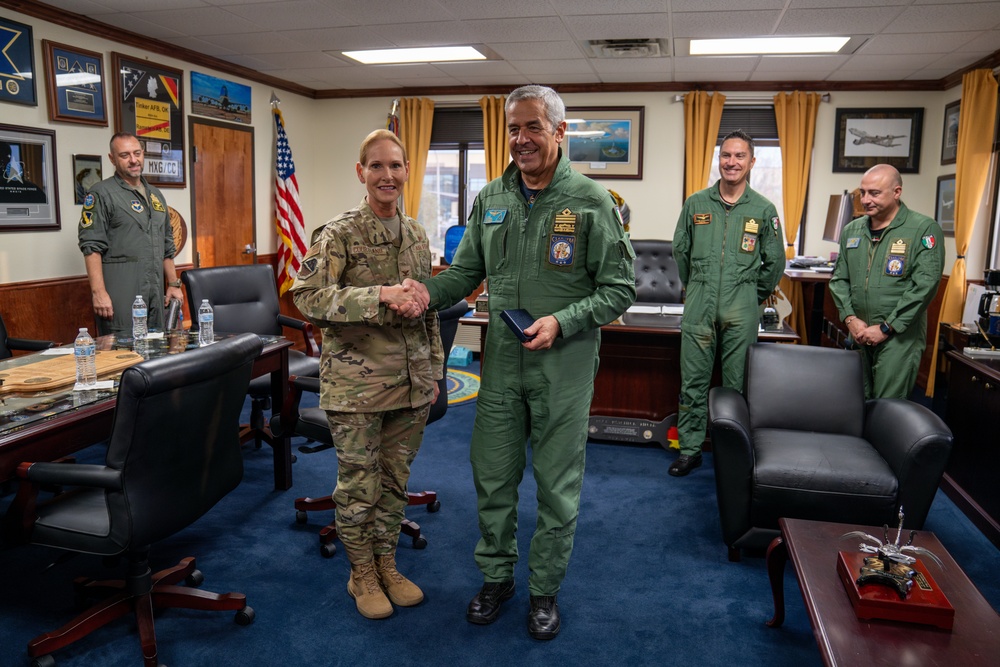 Italian Air Force Education and Training Command/3rd Air Region commander visits Sheppard AFB