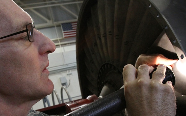 F-16 maintenance