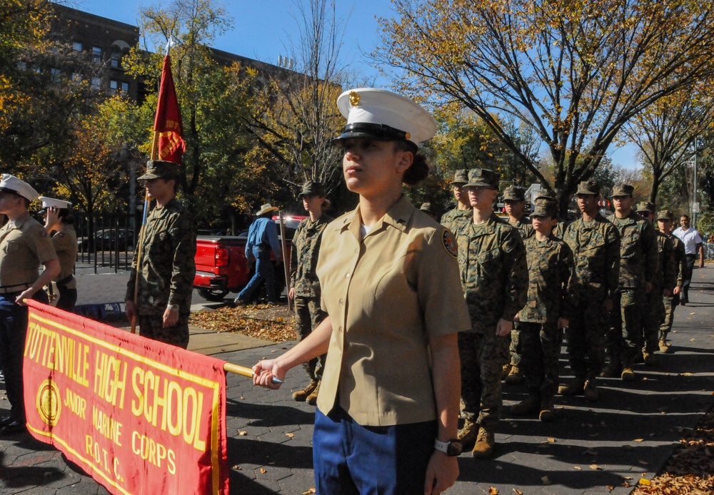 Army Reserve leaders march for Kings County veterans