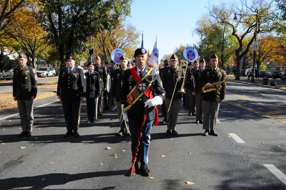 Army Reserve leaders march for Kings County veterans