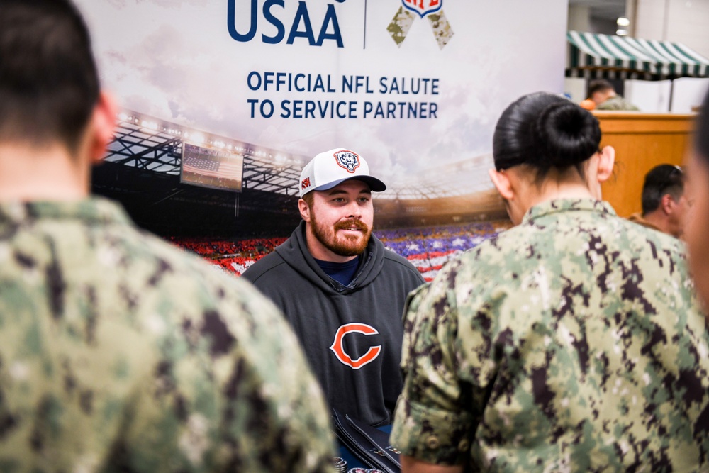 Chicago Bears Players Visit NSGL