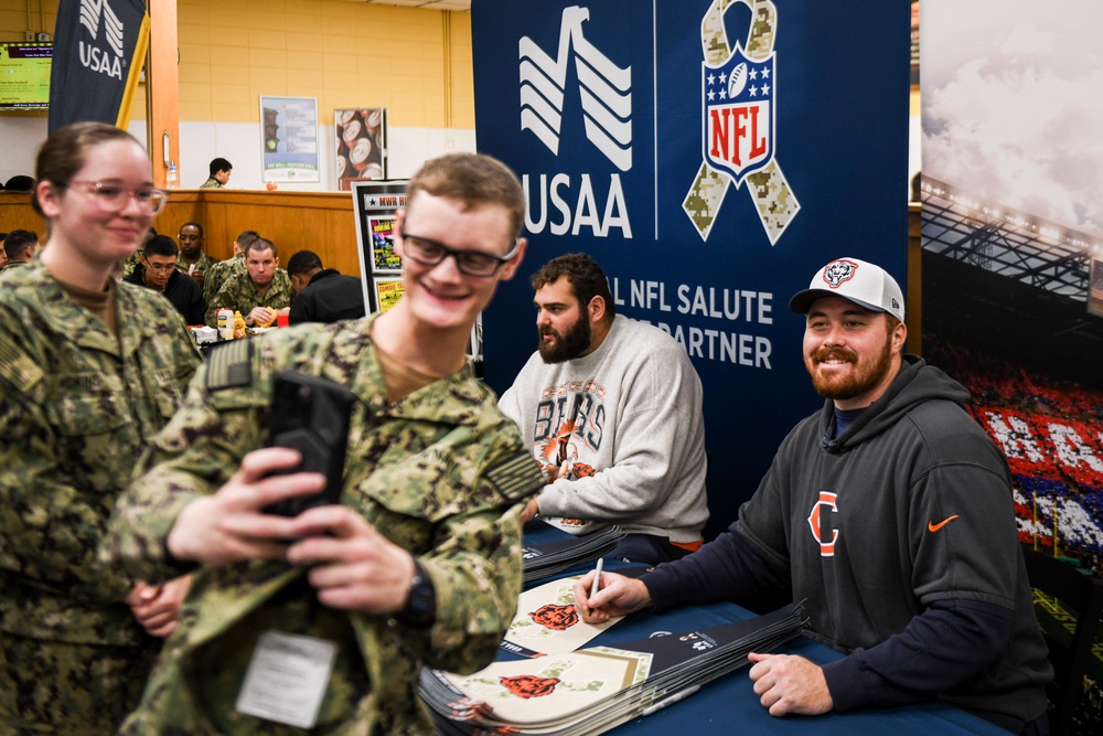 Chicago Bears Players Visit NSGL