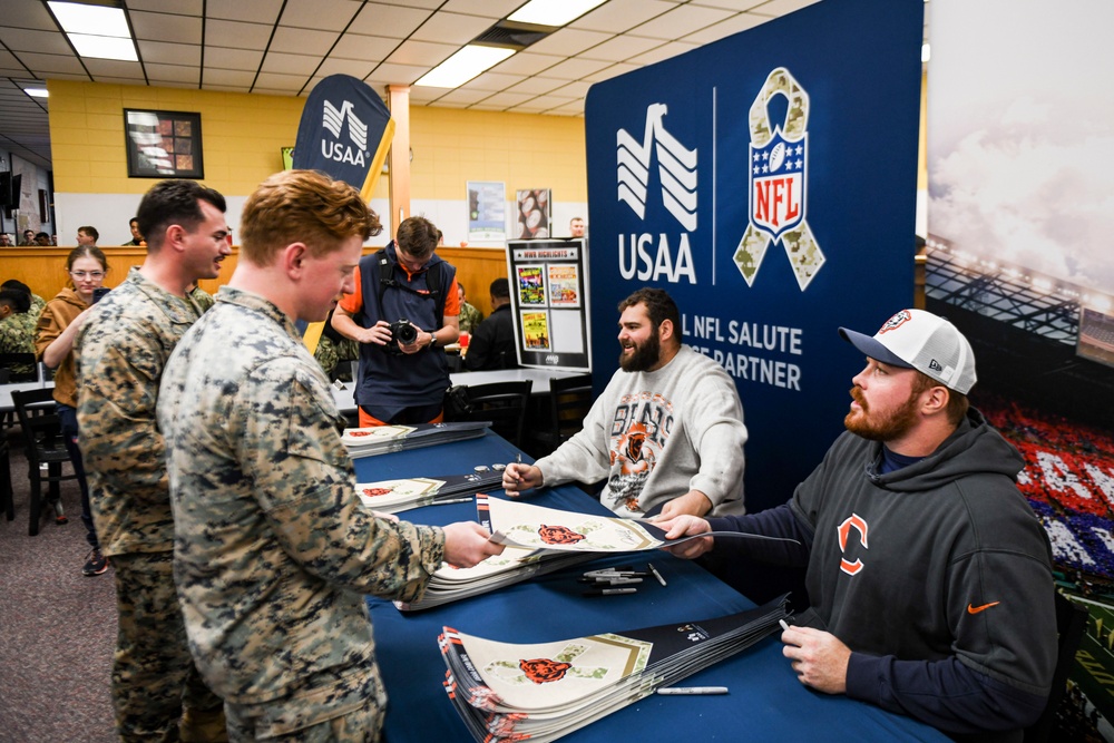 Chicago Bears Players Visit NSGL