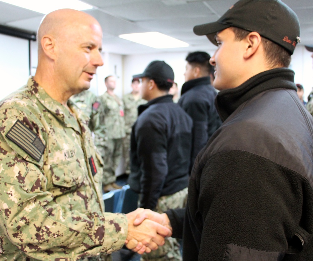 VCNO Visits USS Hartford (SSN 768)