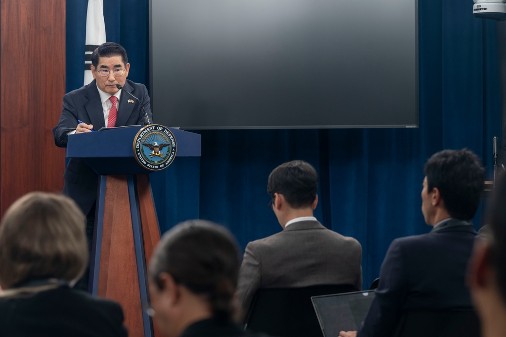 SD, South Korean MoD Conduct Joint Pentagon Press Briefing