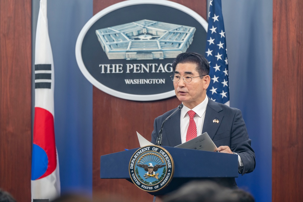 SD, South Korean MoD Conduct Joint Pentagon Press Briefing