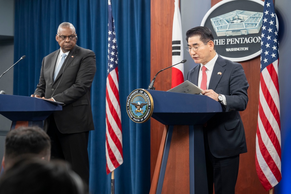 SD, South Korean MoD Conduct Joint Pentagon Press Briefing