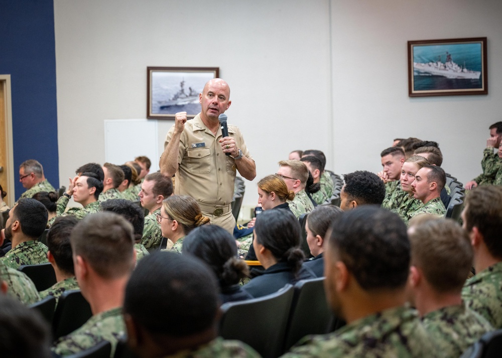 VCNO Visits Student, Navy Leadership in Newport