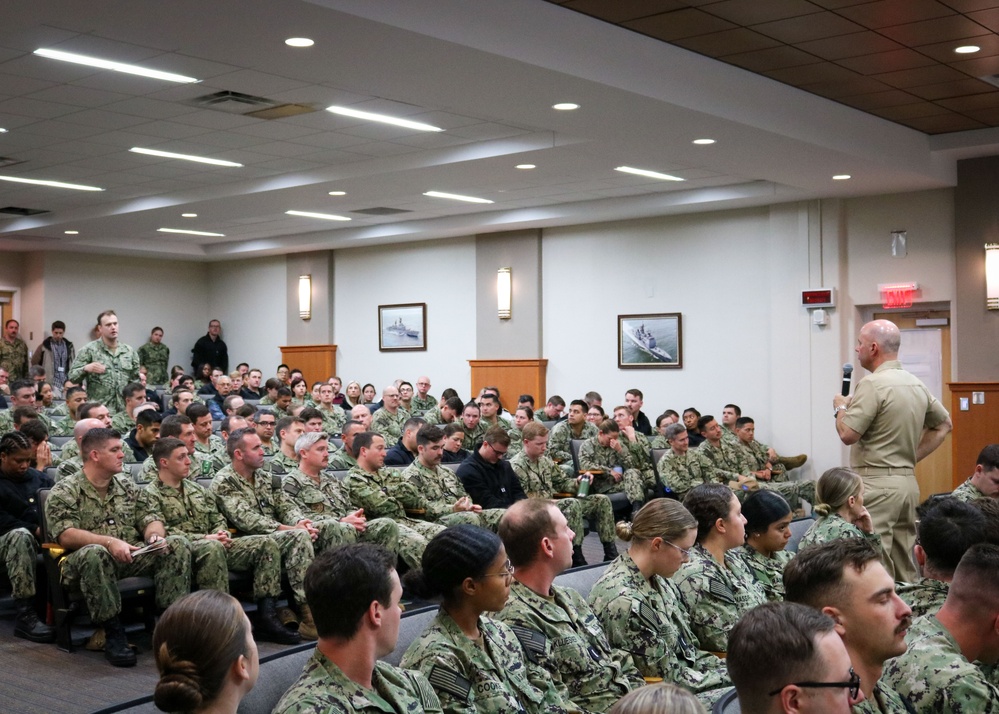 VCNO Visits Student, Navy Leadership in Newport