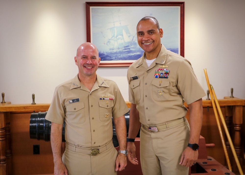 VCNO Visits Student, Navy Leadership in Newport