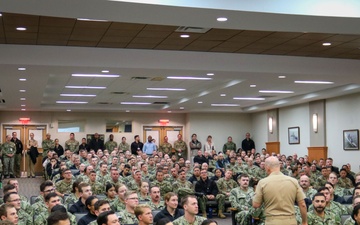 VCNO Visits Student, Navy Leadership in Newport