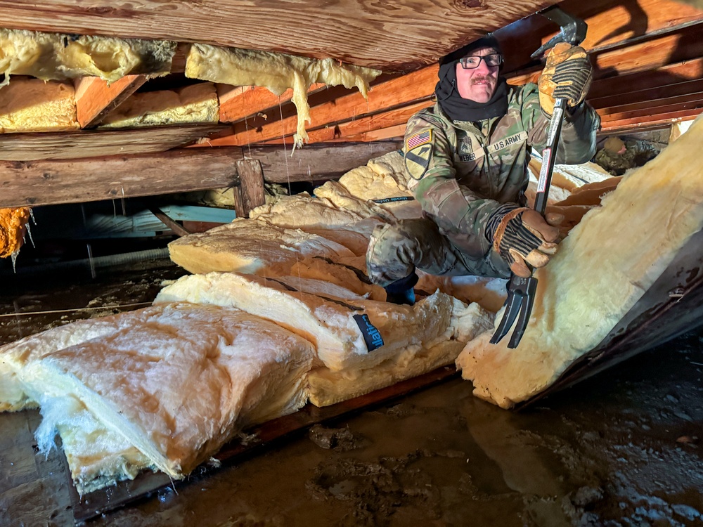 Crews work to repair Kotzebue homes after flooding