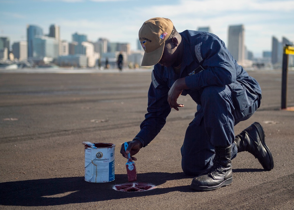 Daily Operations aboard USS Carl Vinson