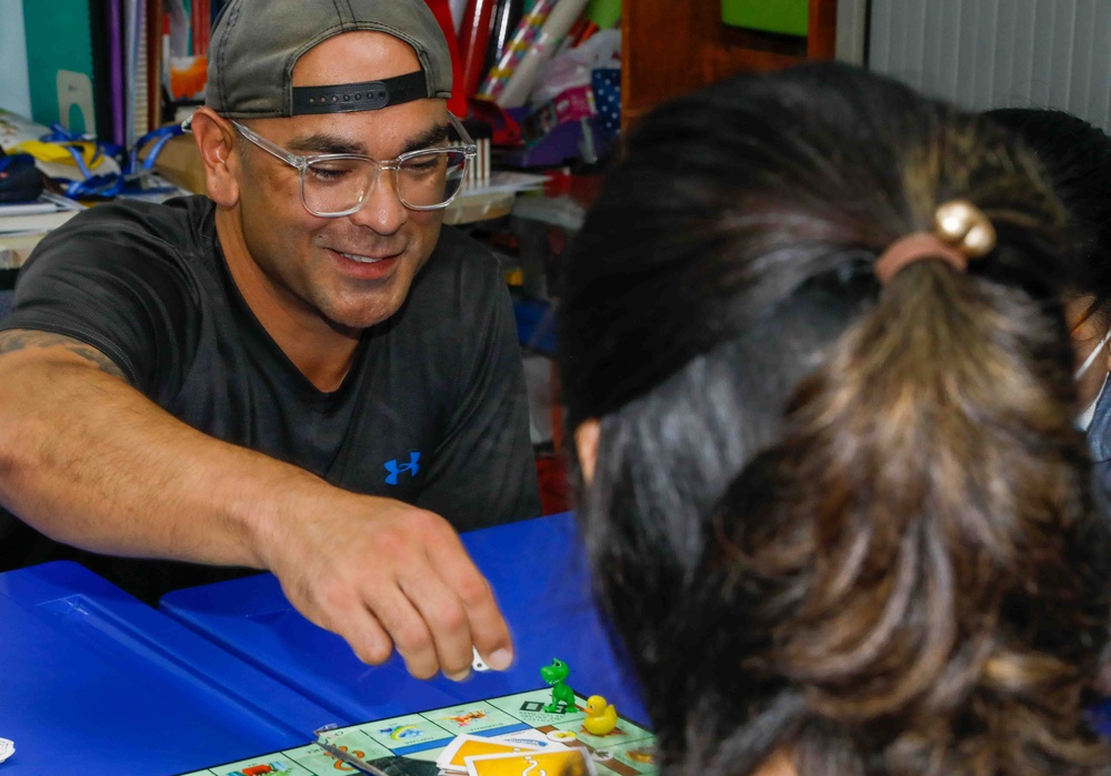 USS Gabrielle Giffords (LCS 10) conducts community relations event while in Singapore