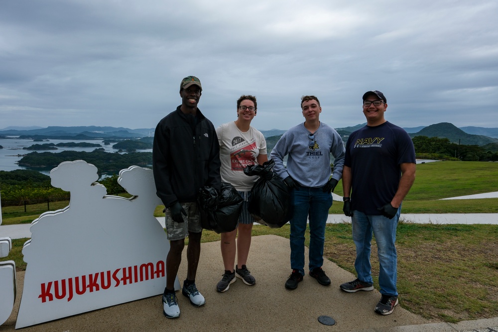 Frank Cable Sailors Volunteer During a Community Relations Event