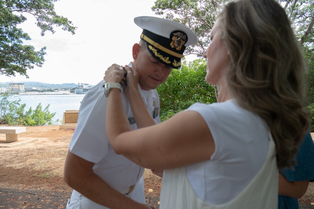 NAVFAC Hawaii Executive Officer promoted to Captain