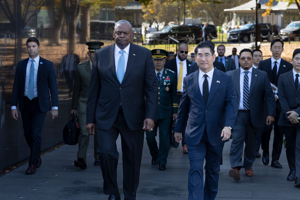 Secretary of Defense Lloyd J Austin III and Minister of National Defense Kim Yong Hyun Wreath Laying Ceremony