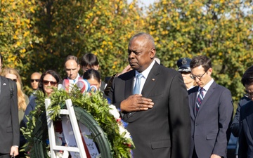 Secretary of Defense Lloyd J Austin III and Minister of National Defense Kim Yong Hyun Wreath Laying Ceremony