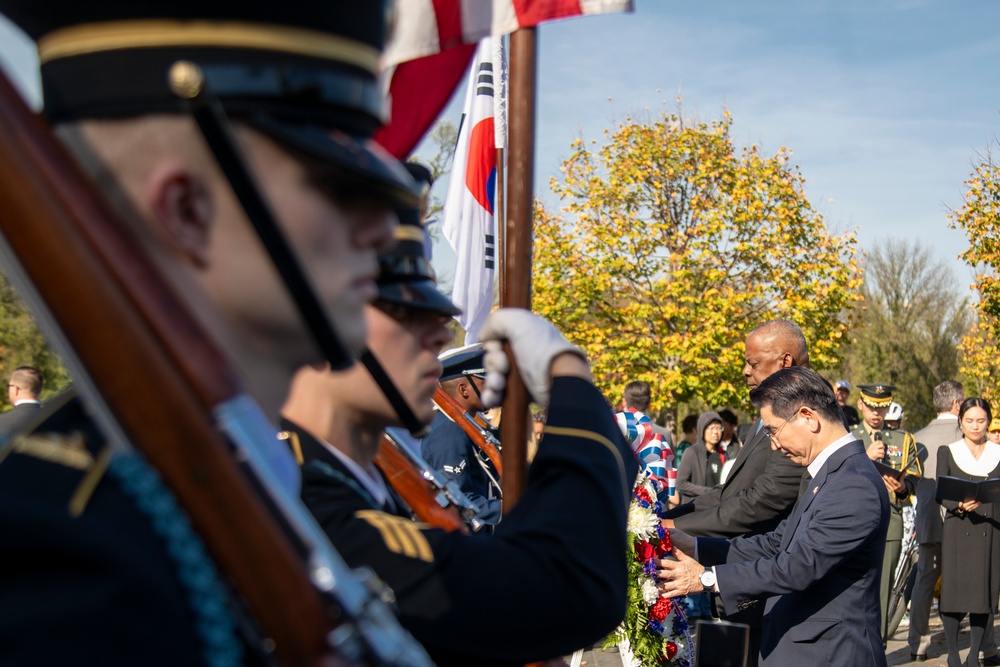 Secretary of Defense Lloyd J Austin III and Minister of National Defense Kim Yong Hyun Wreath Laying Ceremony