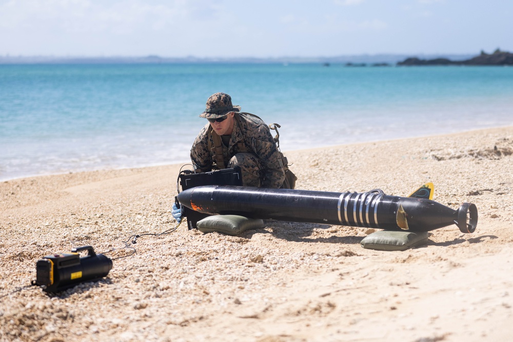 KS 25 | 9th ESB Conducts Underwater Ordnance Disposal Training