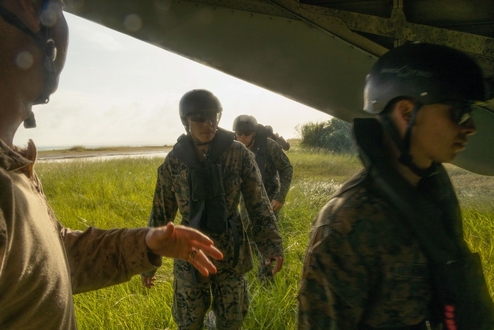 31st MEU conducts Enhanced Combat Rubber Raiding Craft Helocast