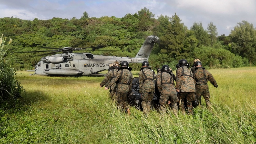 31st MEU conducts Enhanced Combat Rubber Raiding Craft Helocast