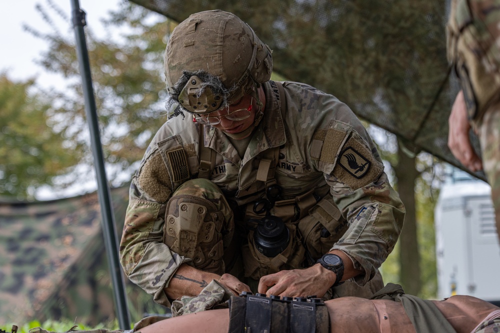 Soldiers practice tactical combat casualty care during E3B training