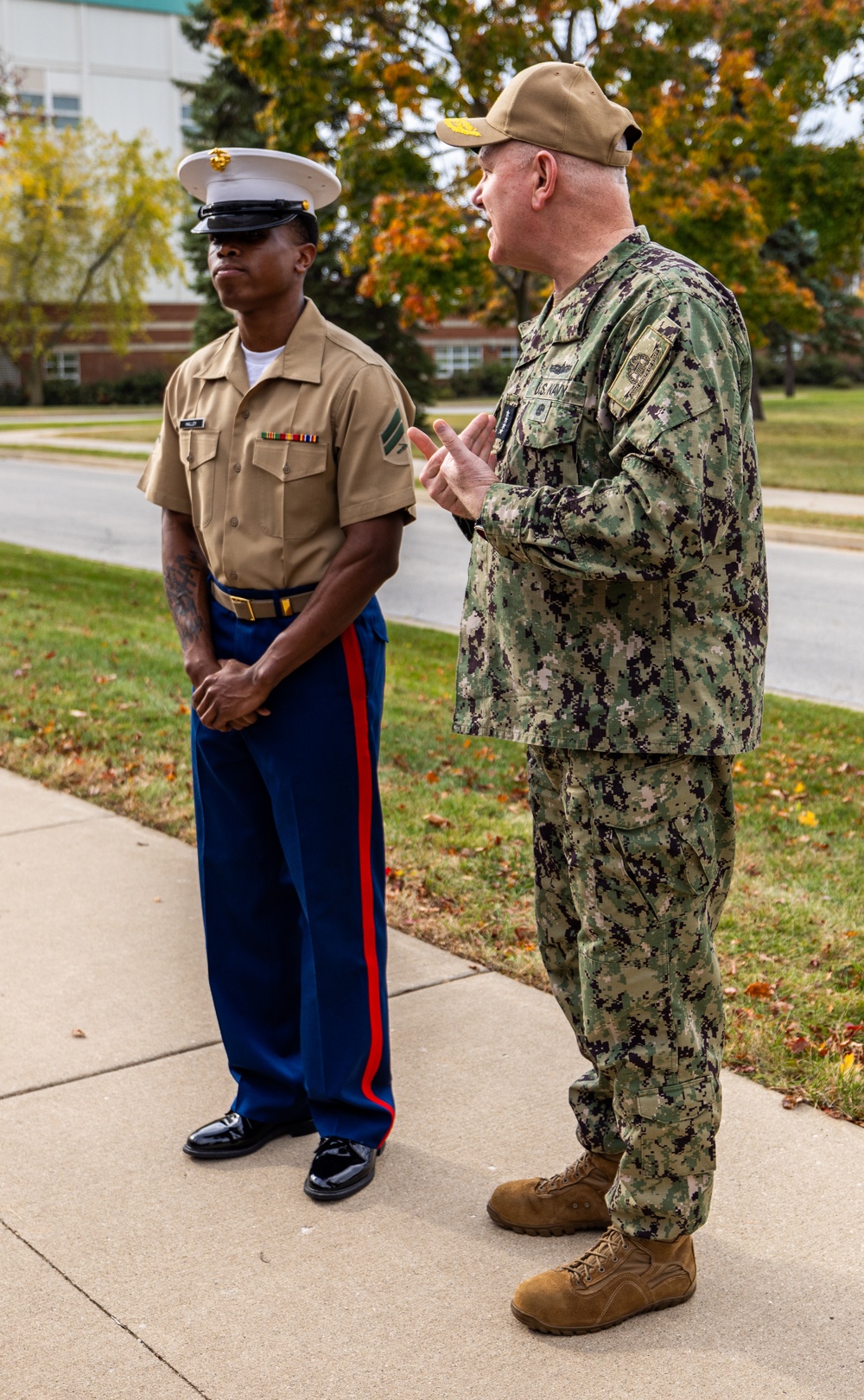 Vice Chairman of the Joint Chiefs of Staff visits 9th Marine Corps District Headquarters