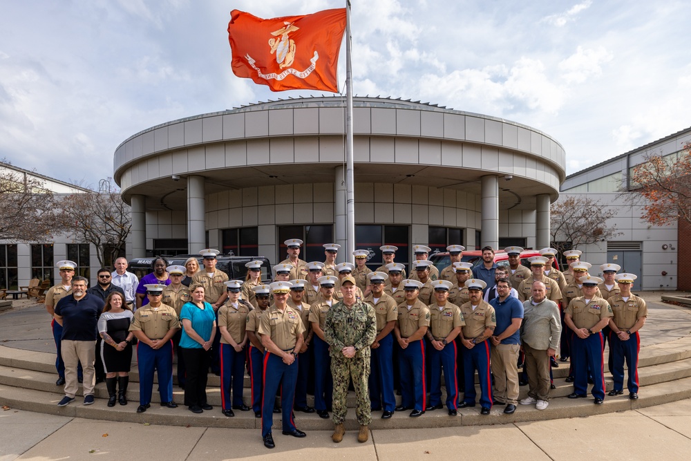 Vice Chairman of the Joint Chiefs of Staff visits 9th Marine Corps District Headquarters