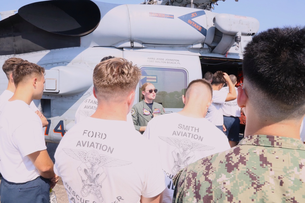 Helicopter Maritime Squadron (HSM) 74 Discusses Fleet Operations with Aviation Students