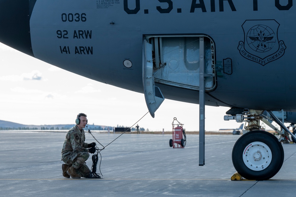 Fairchild AFB demonstrates strategic deterrence during exercise Mobility Response 25