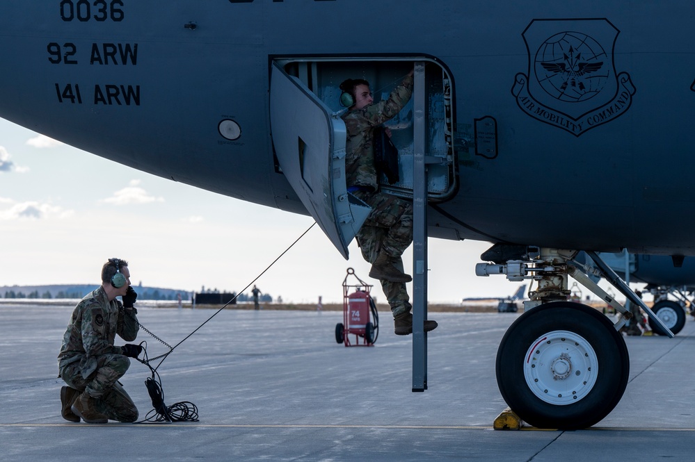 Fairchild AFB demonstrates strategic deterrence during exercise Mobility Response 25