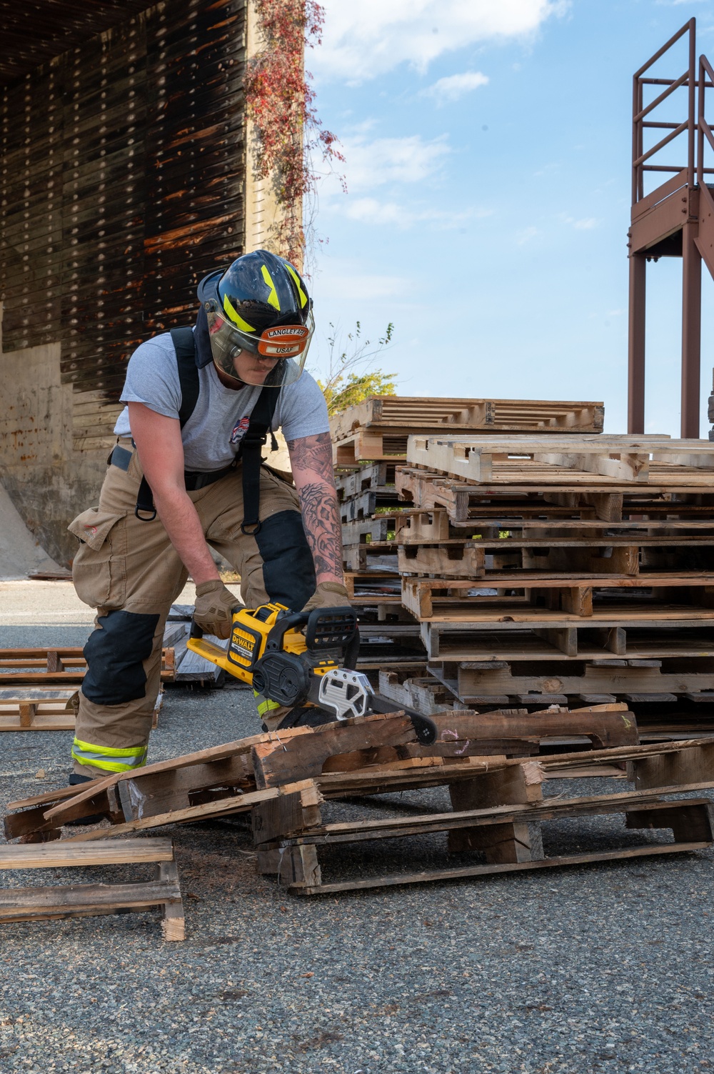 633d Civil Engineering Squadron trains with Poquoson Fire &amp; Rescue