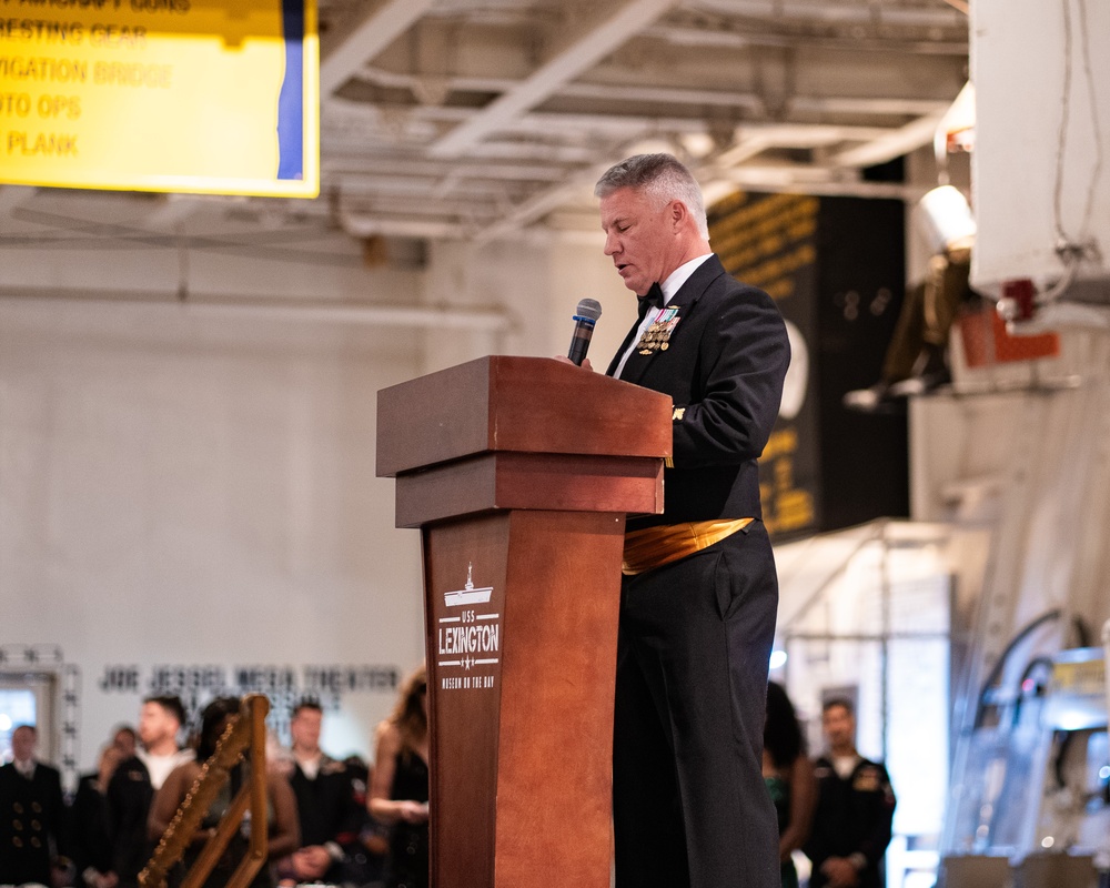 Corpus Christi Navy Reservists Celebrate 249th Birthday with Long-Awaited Return to the Navy Ball!