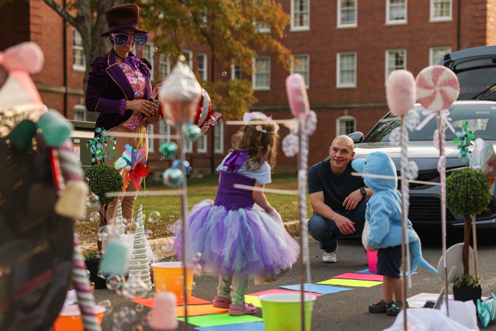 Headquarters Battalion hosts Quantico’s Trunk or Treat