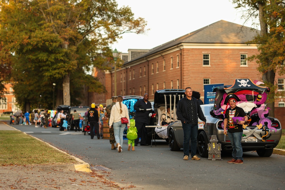 Headquarters Battalion hosts Quantico’s Trunk or Treat
