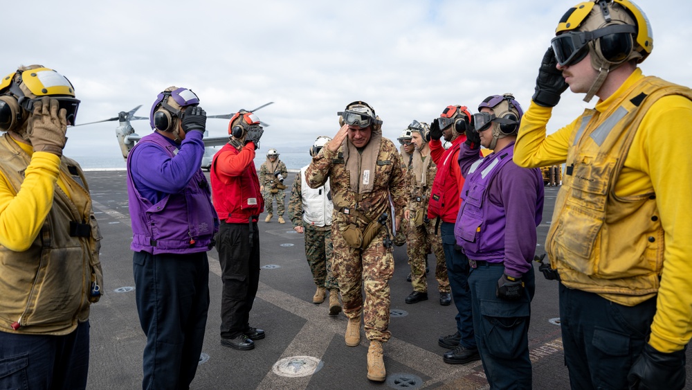 Italian Armed Forces joint delegation visits USS Somerset