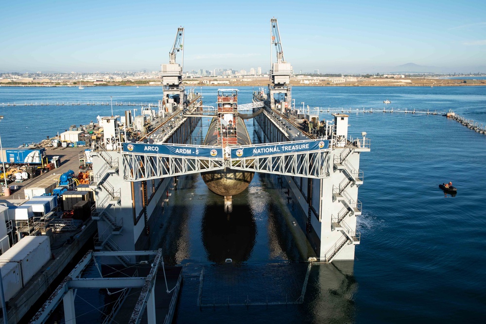 USS Asheville (SSN 758) Arrives in Floating Dry Dock