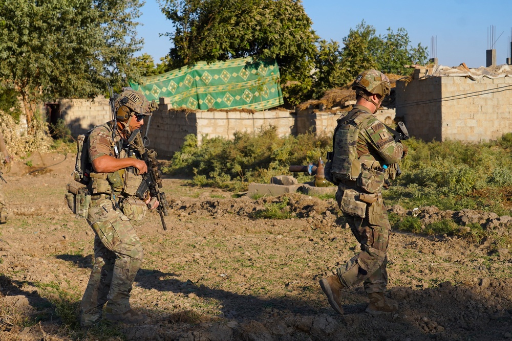 1-114th Infantry Patrols with Syrian Democratic Force Partners