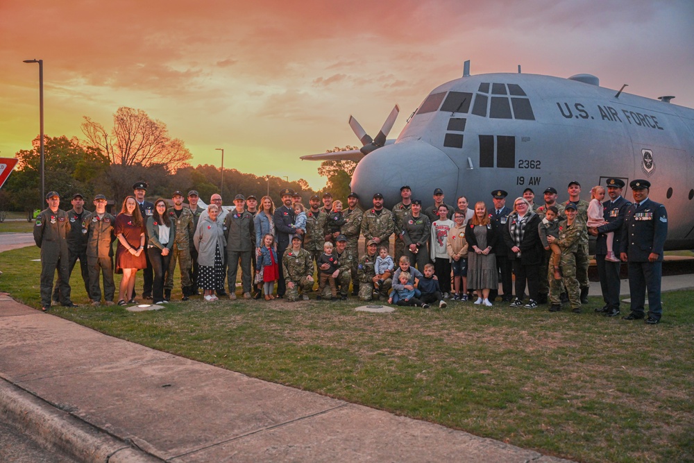 TLR and Royal New Zealand Air Force commemorate Anzac Day