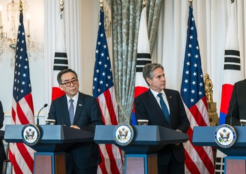 SECDEF Attends US/ROK Foreign and Defense Ministerial (2+2) Meetings