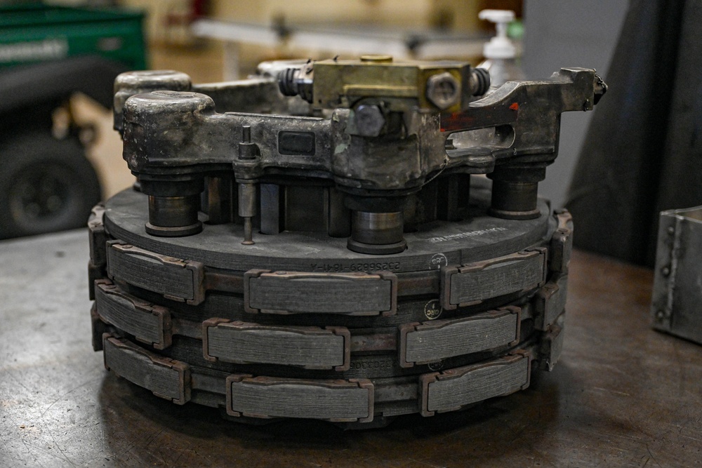 Rebuilding carbon brakes