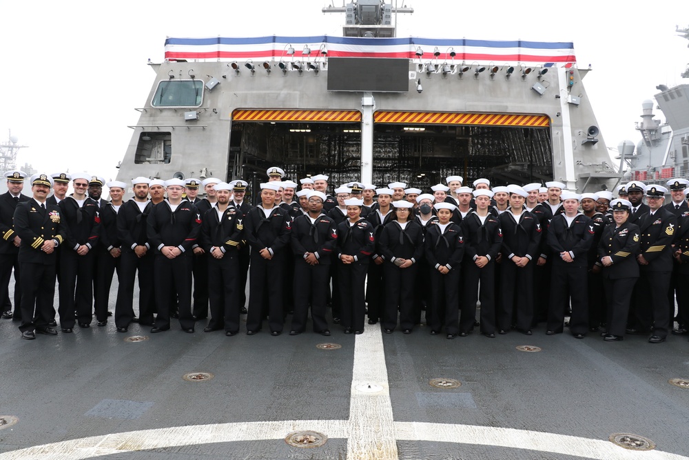 USS Augusta (LCS 34) Conducts Change of Command