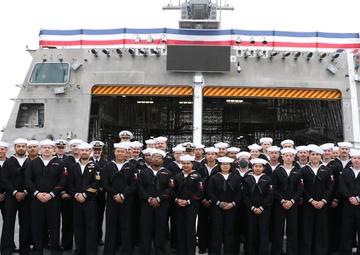 USS Augusta (LCS 34) Conducts Change of Command