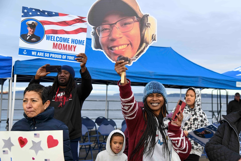 USS McCain Homecoming